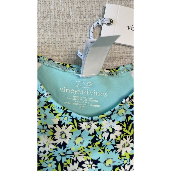 Vineyard Vines Girls Ruffle Rashguard Size 2T Floral UPF 50+ Beachy Pool Swim - Picture 2 of 7